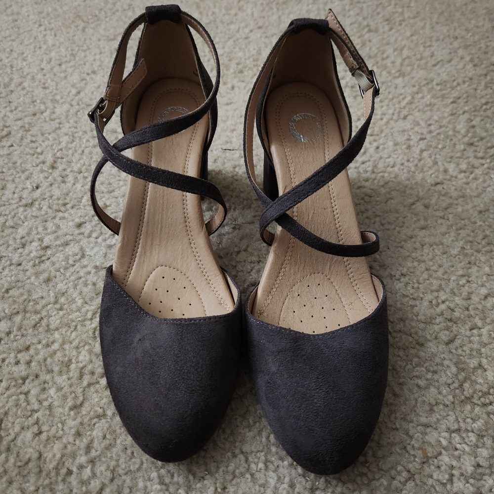 NEW Journee Dark Grey Cross Strap Leather Sole Heels